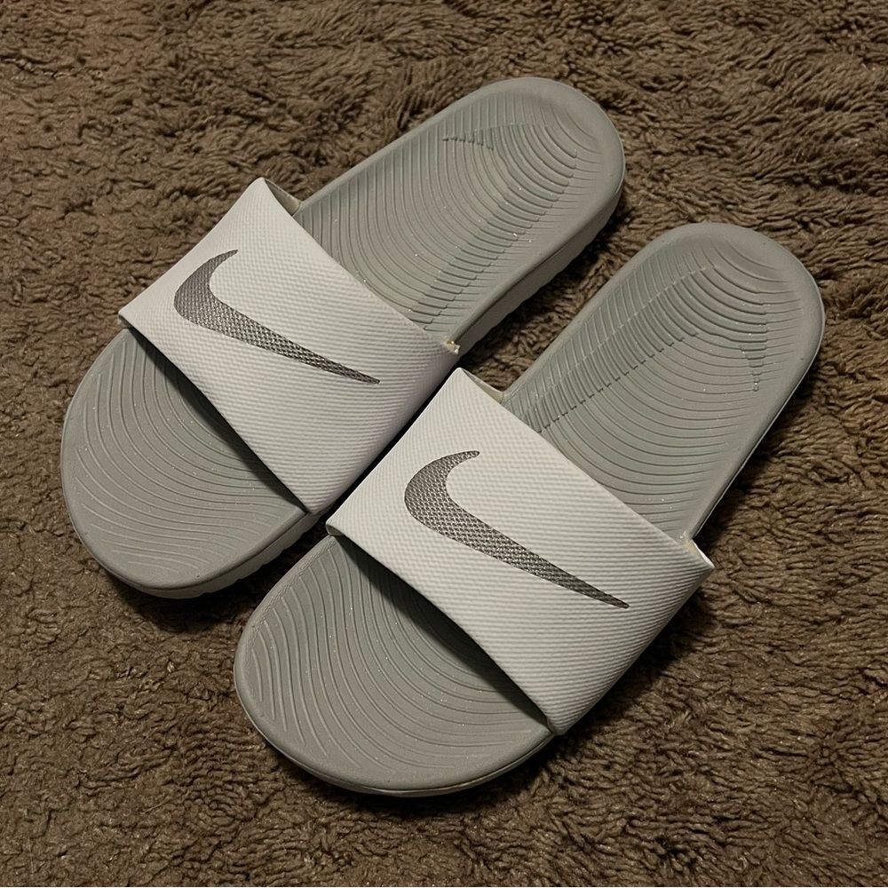 Nike slides